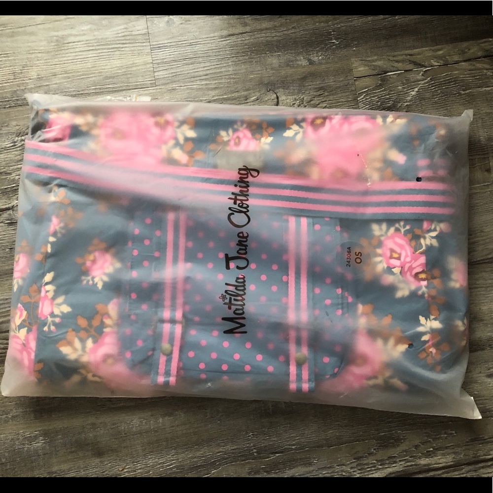 MJ Carry It All messenger Bag